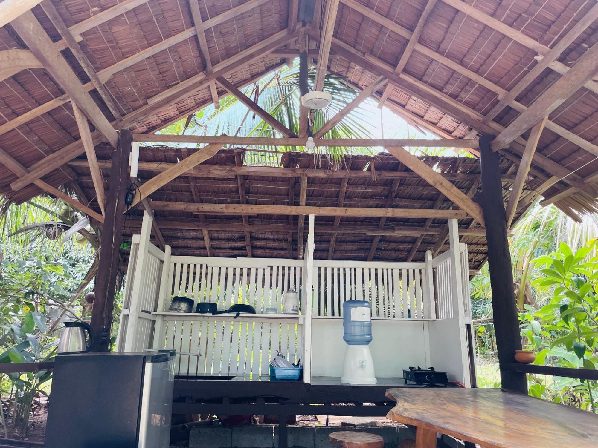 Travis Post Homestay Сикиджор Екстериор снимка